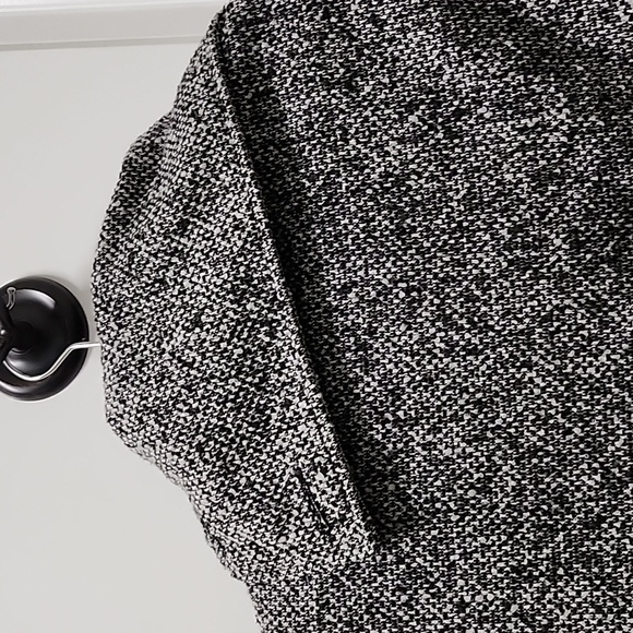 Tweed Poncho - Picture 3 of 4